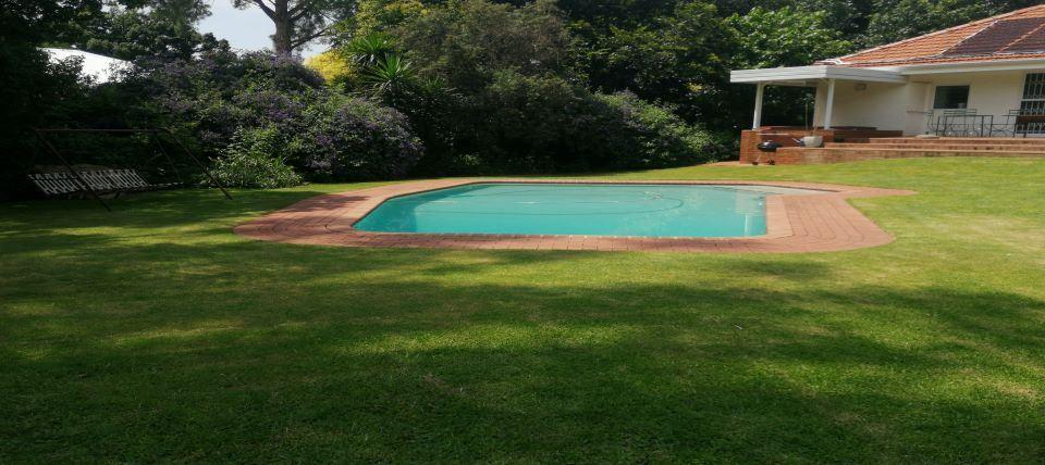 Private Guesthouse with Pool & Walking Trail