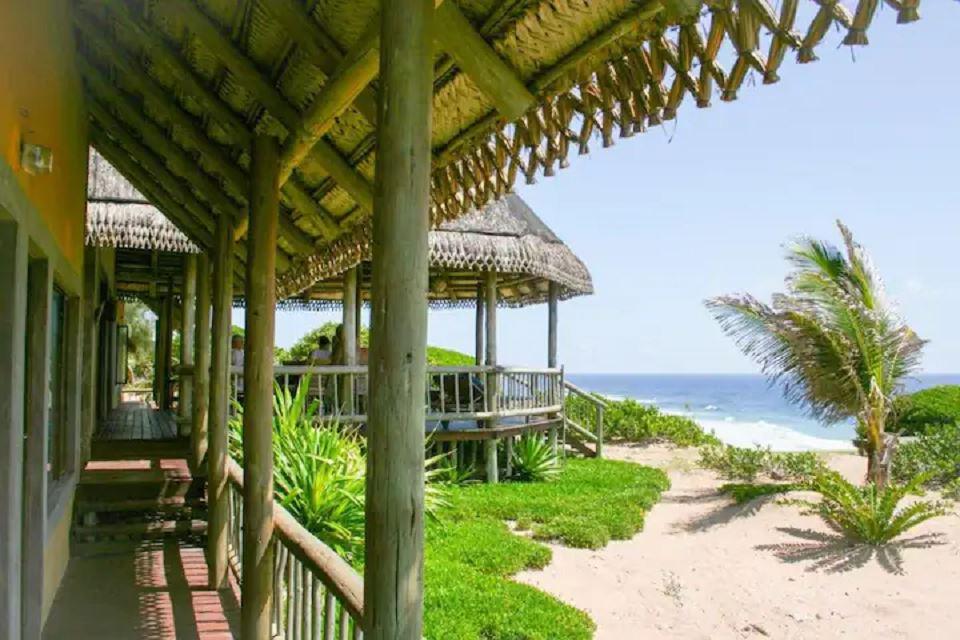 Coral Beach House 1
