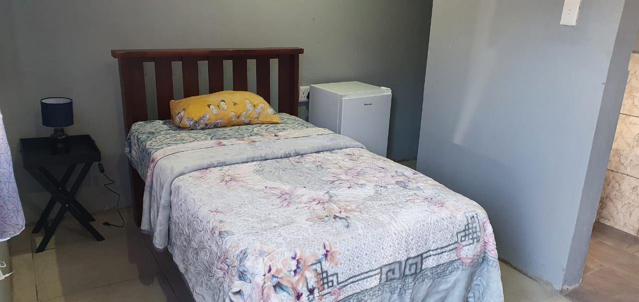 Cool cave B&B | Self-catering Postmasburg