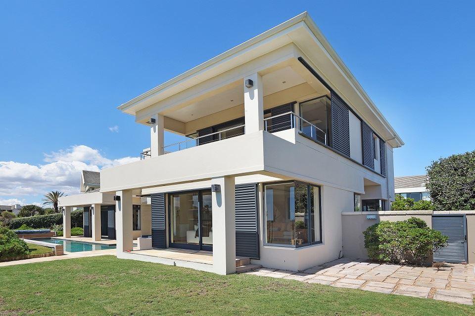 Kite Surfers Villa