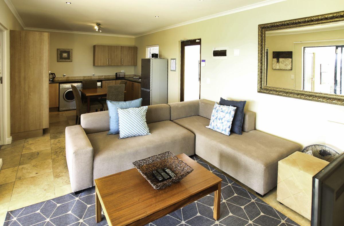 Ellefsen Suite 117