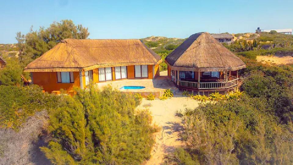 Coral Beach House 2