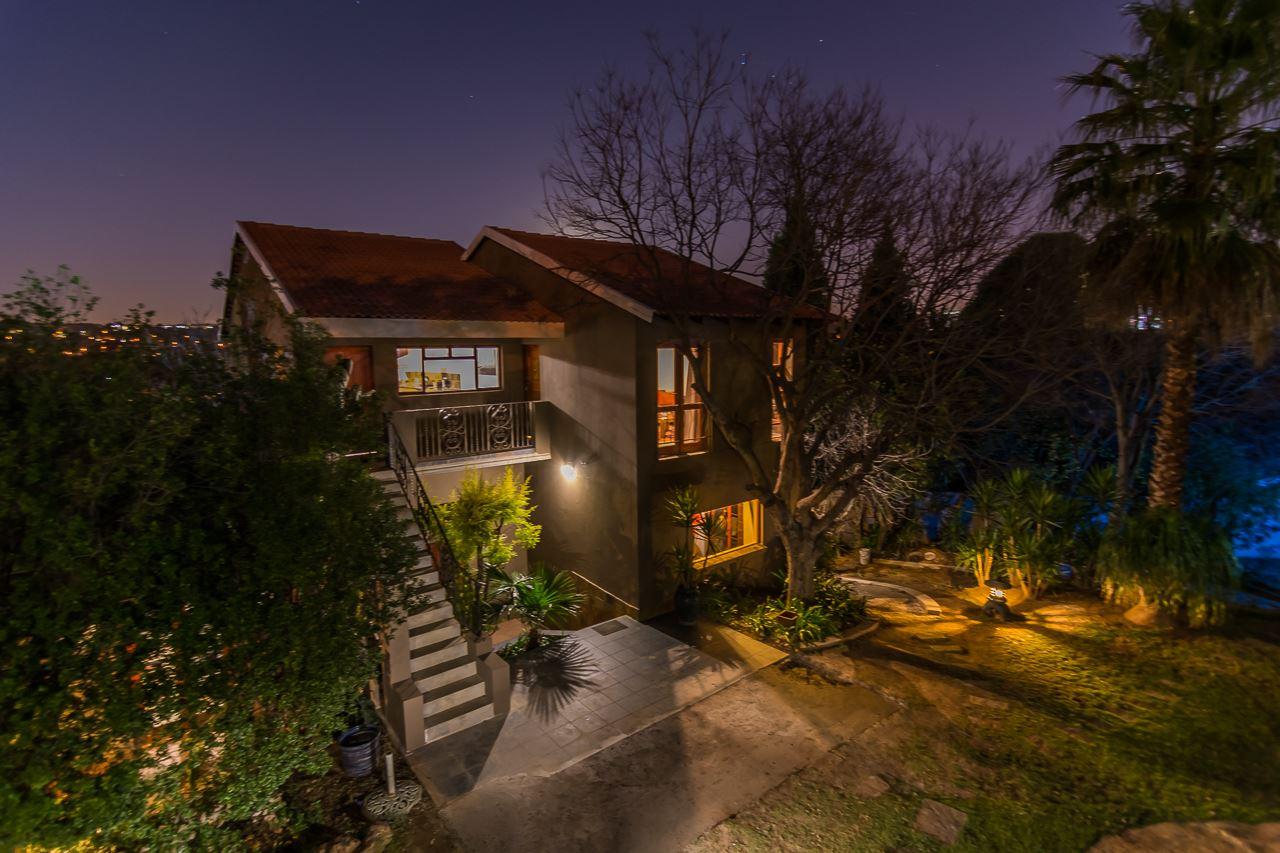 Moonflower Cottages