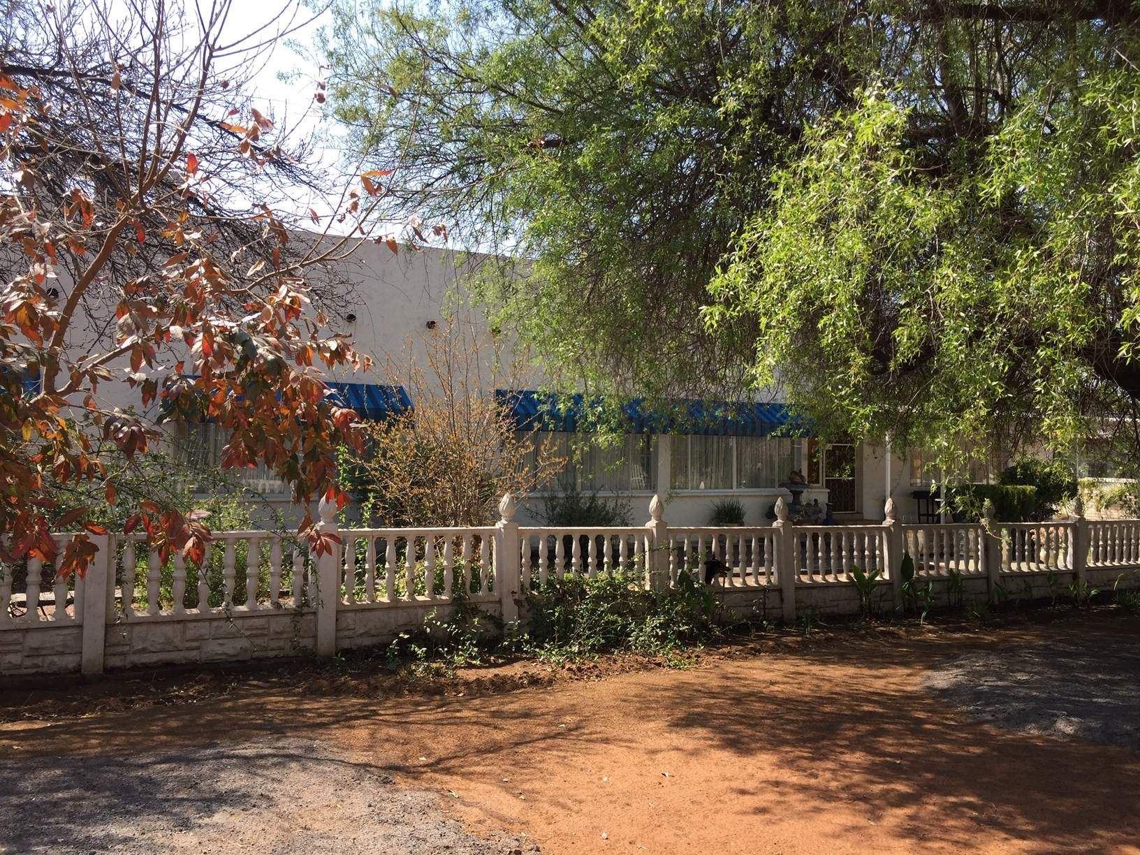 Danielskuil Bed and Breakfast Secure Your Hotel, SelfCatering, or