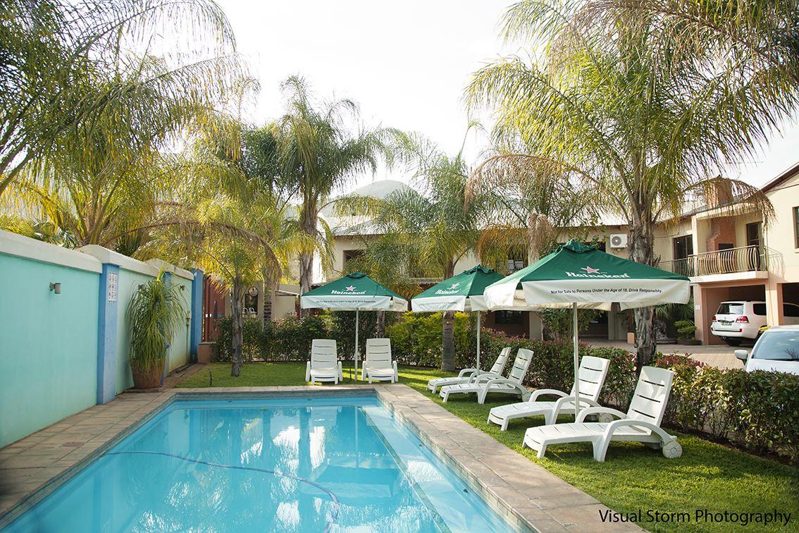 Palm Valley Inn | Hartbeespoort Resorts