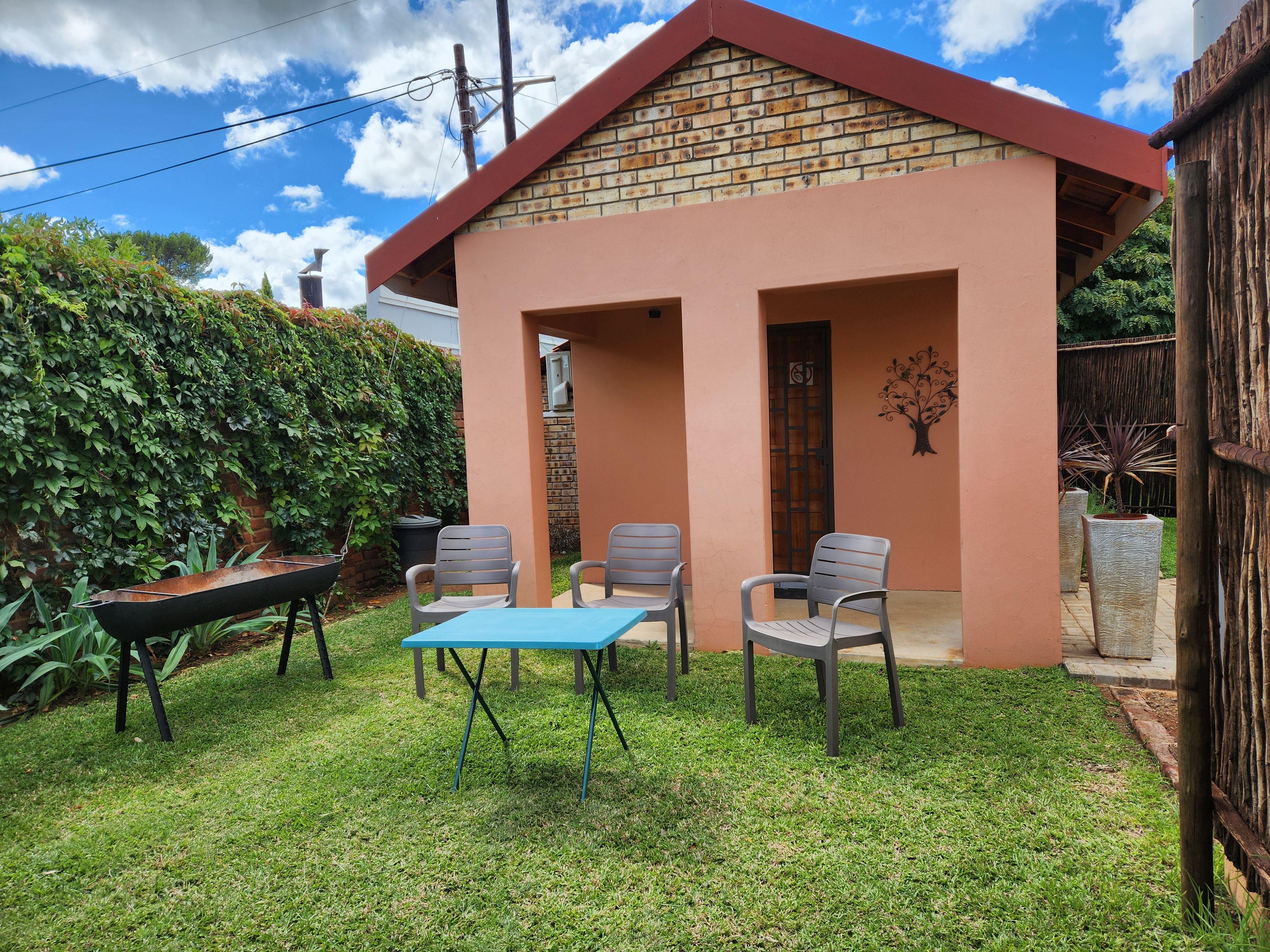 Lafenis Selfsorg | Jan Kempdorp Accommodation