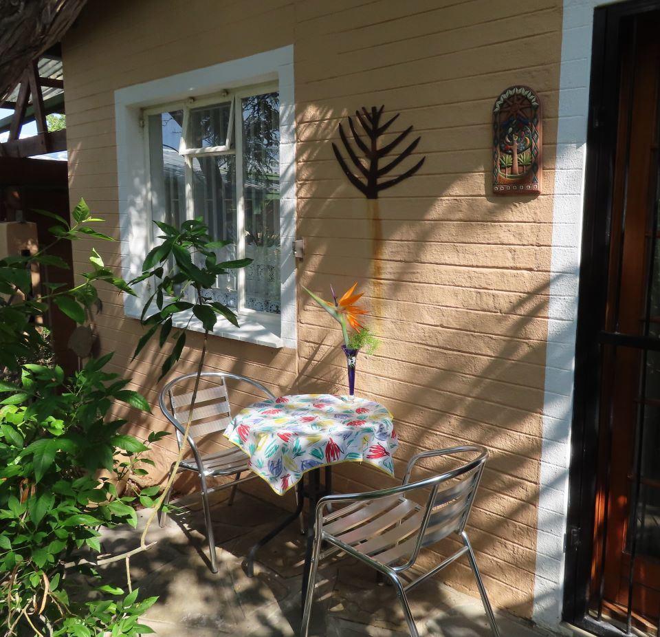 Artsy Garden Cottage | Suiderhof Self-catering