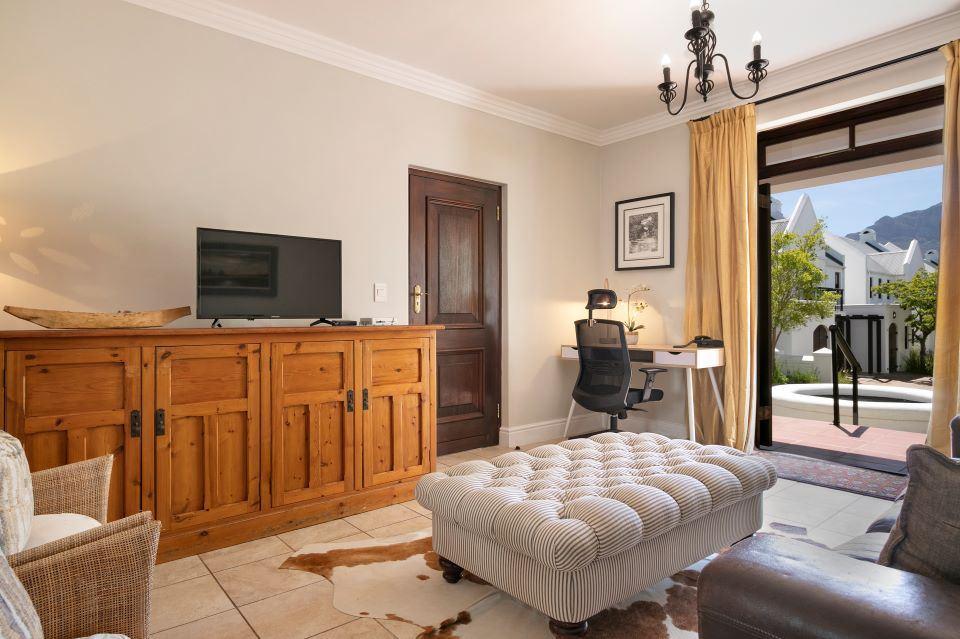 Winelands Golf Lodges 38 by HostAgent | Self-catering Stellenbosch