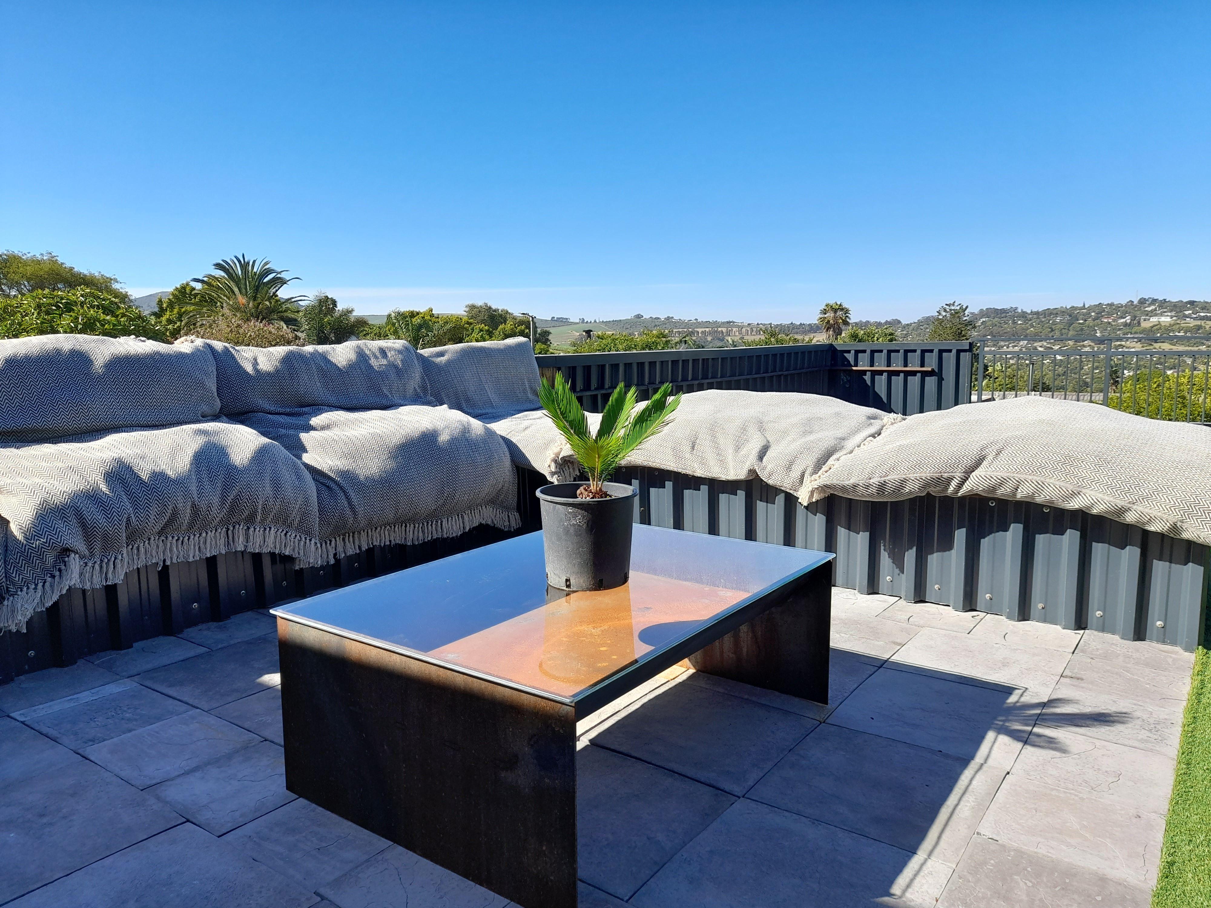 The Regiment - 12 Sleeper | Accommodation Door De Kraal