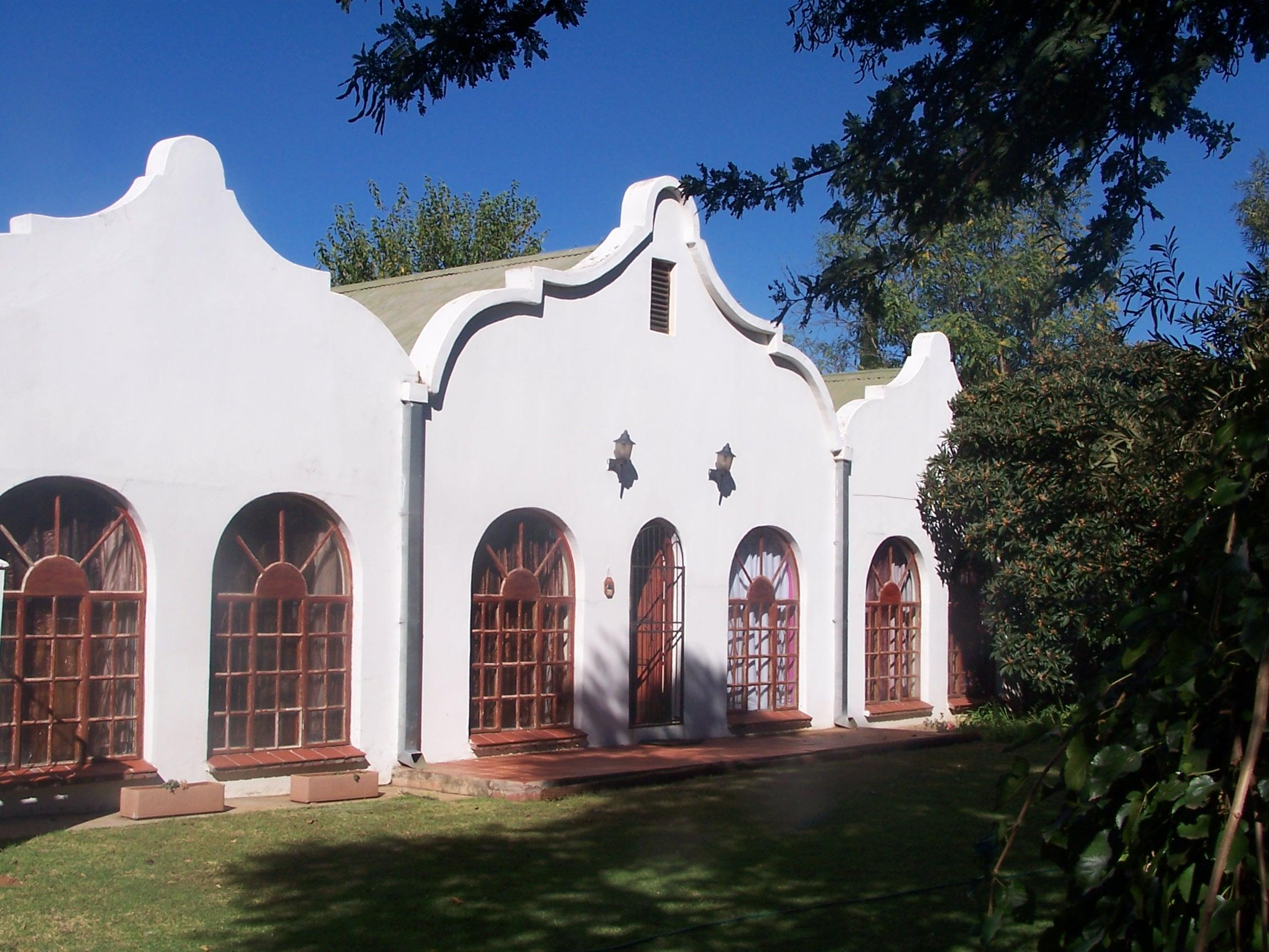Pause Guest Rooms | Accommodation Fichardt Park