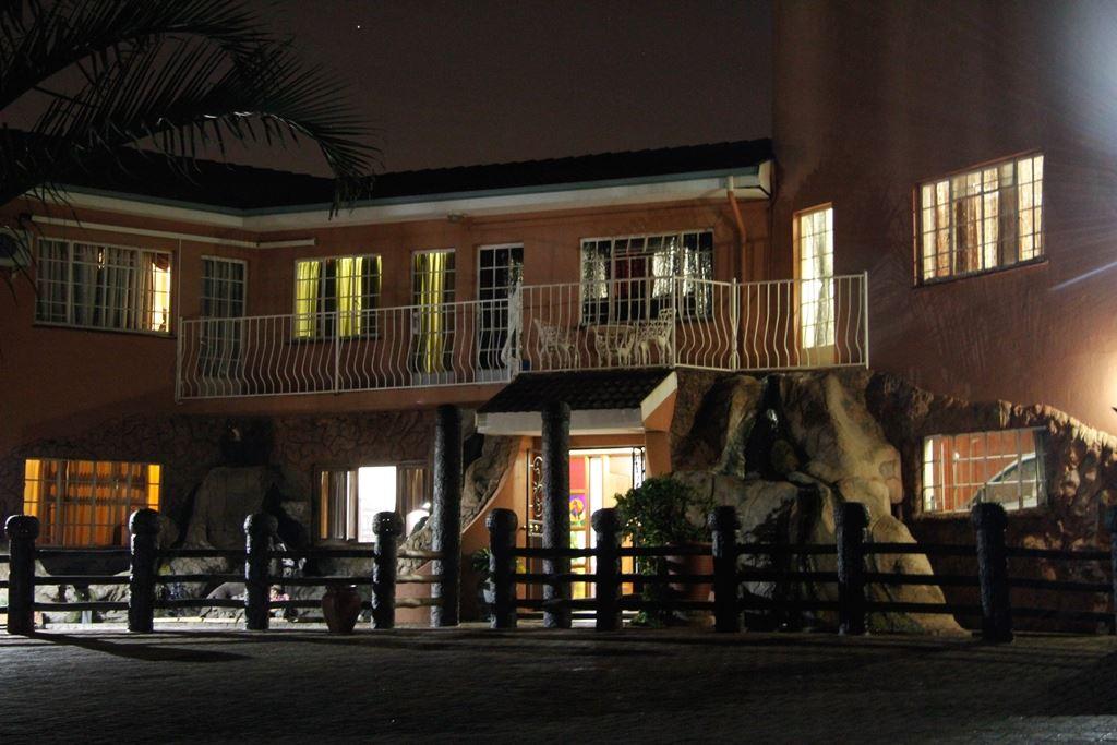 El Gran Chaparral Guest House Budget Deals and Offers
