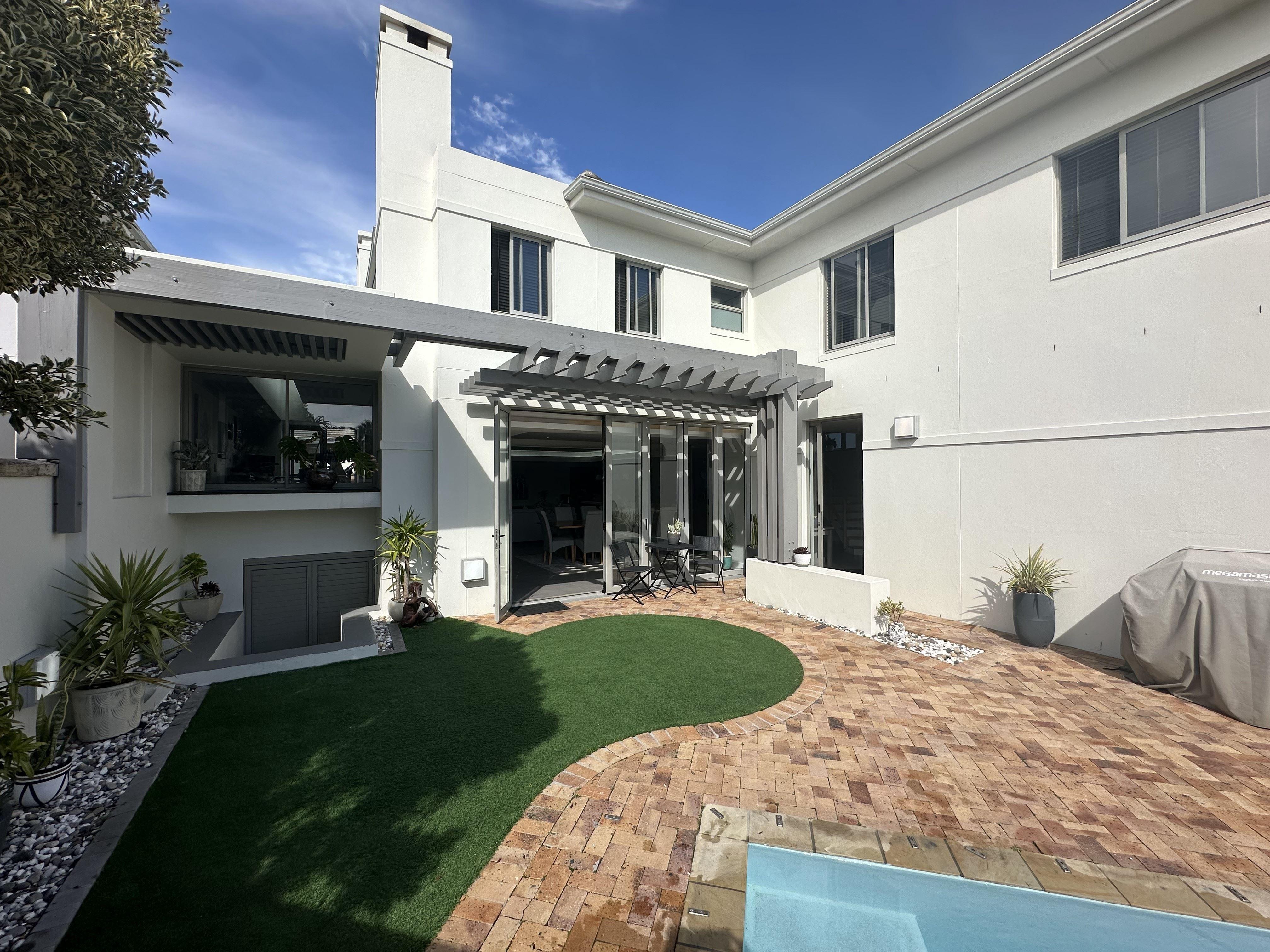 Sunset Links Golf Estate home, walk to beach | Accommodation Sunset Links Residential Estate