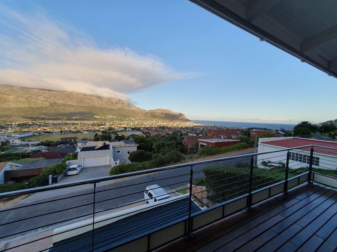 Luxury Ranger Rd House | Fish Hoek Self-catering