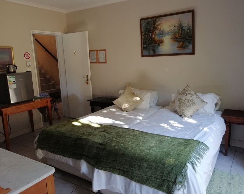 3 Palms Cape B & B Cape Town | Budget Accommodation Deals And Offers ...