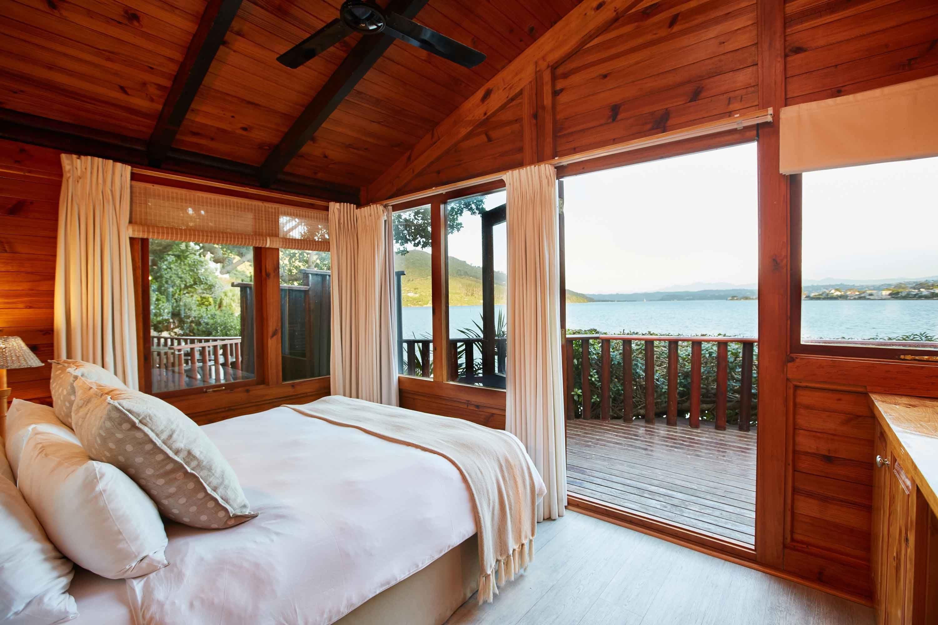 Under Milkwood | The Heads Accommodation