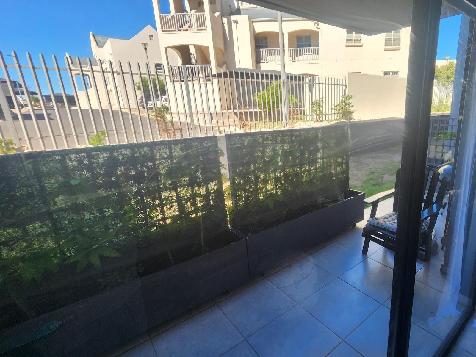 Millennial Arch @ 7 Aparthotel | Long Acres Country Estate Accommodation