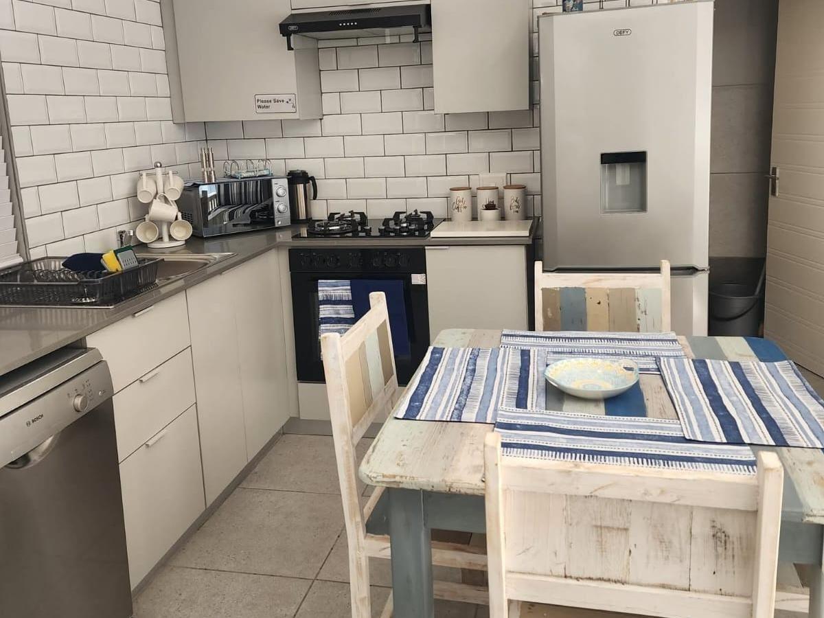 Millennial Arch @ 25 Aparthotel | Long Acres Country Estate Accommodation