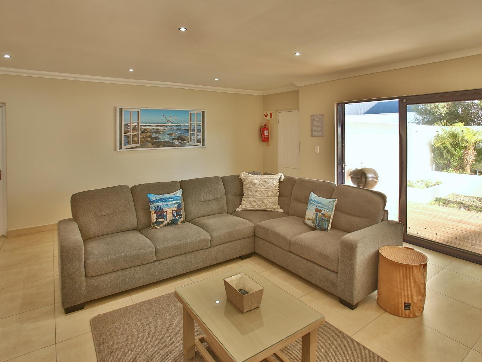 4 On Blue Langebaan 6 Sleeper | Langebaan Country Estate Accommodation