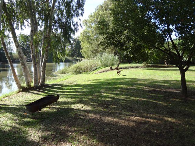 Bonnievale River Lodge | Specials Bonnievale