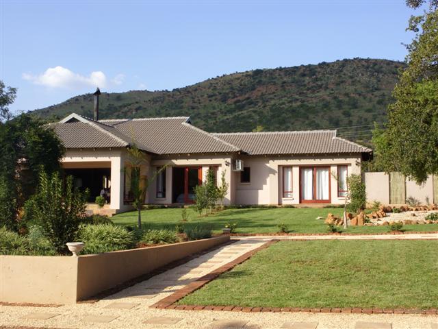 Thaba Legae Guest Lodge | Accommodation Rustenburg