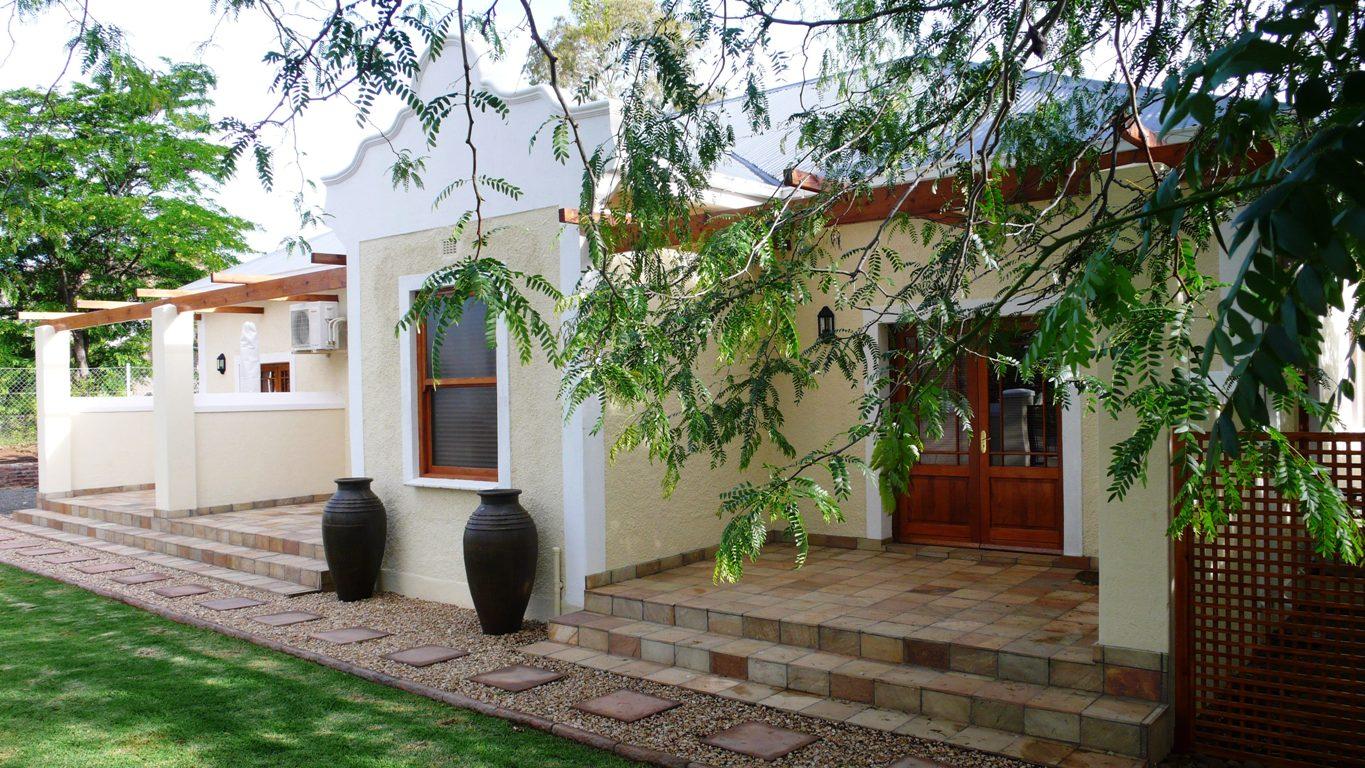 Honeylocust | Colesberg Accommodation