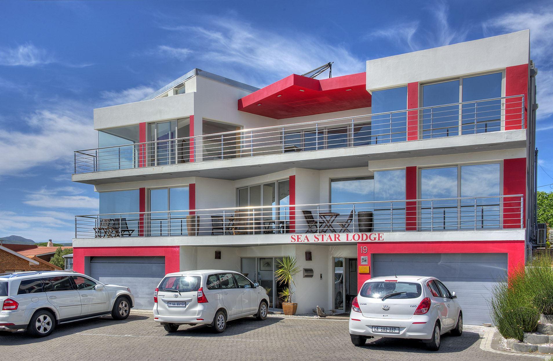 Sea Star Lodge | De Kelders Accommodation
