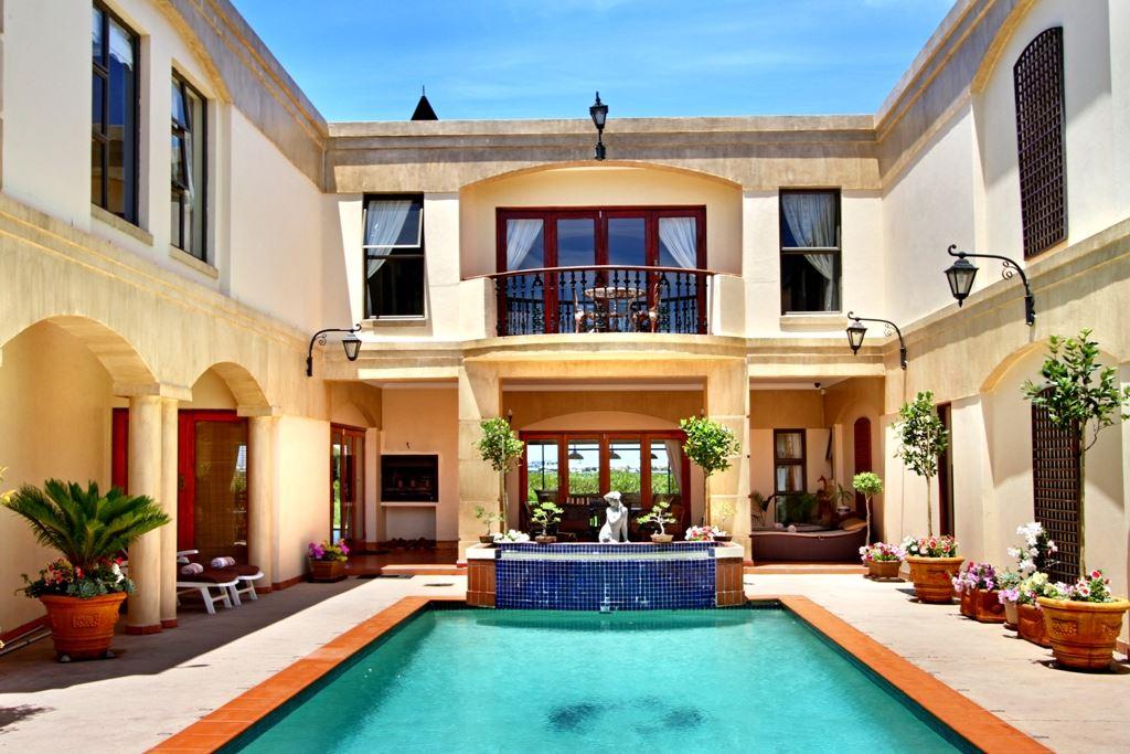 Casa Mia Guest House | Table View Specials