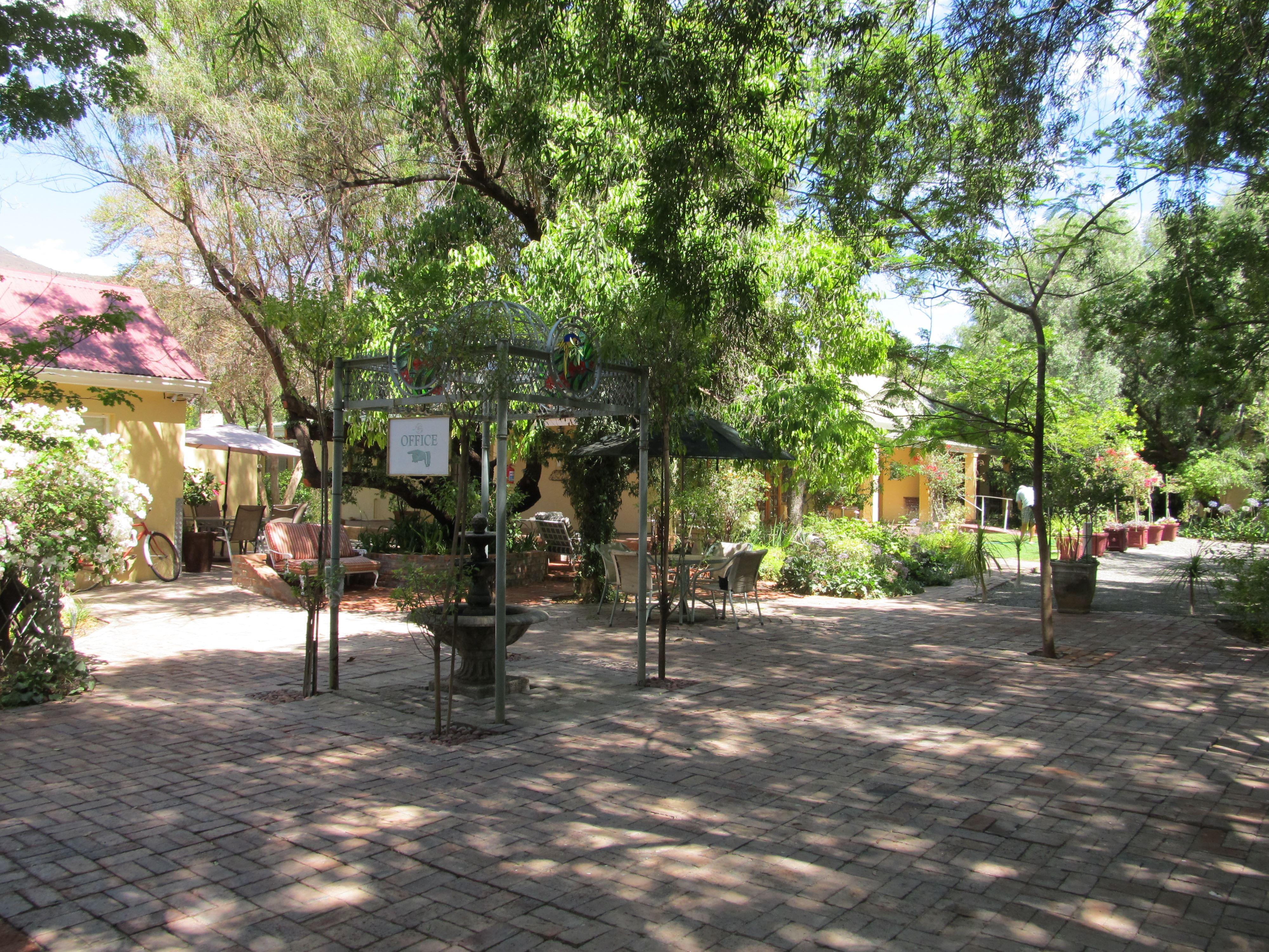 Avondrust Guest House | Graaff-Reinet Accommodation