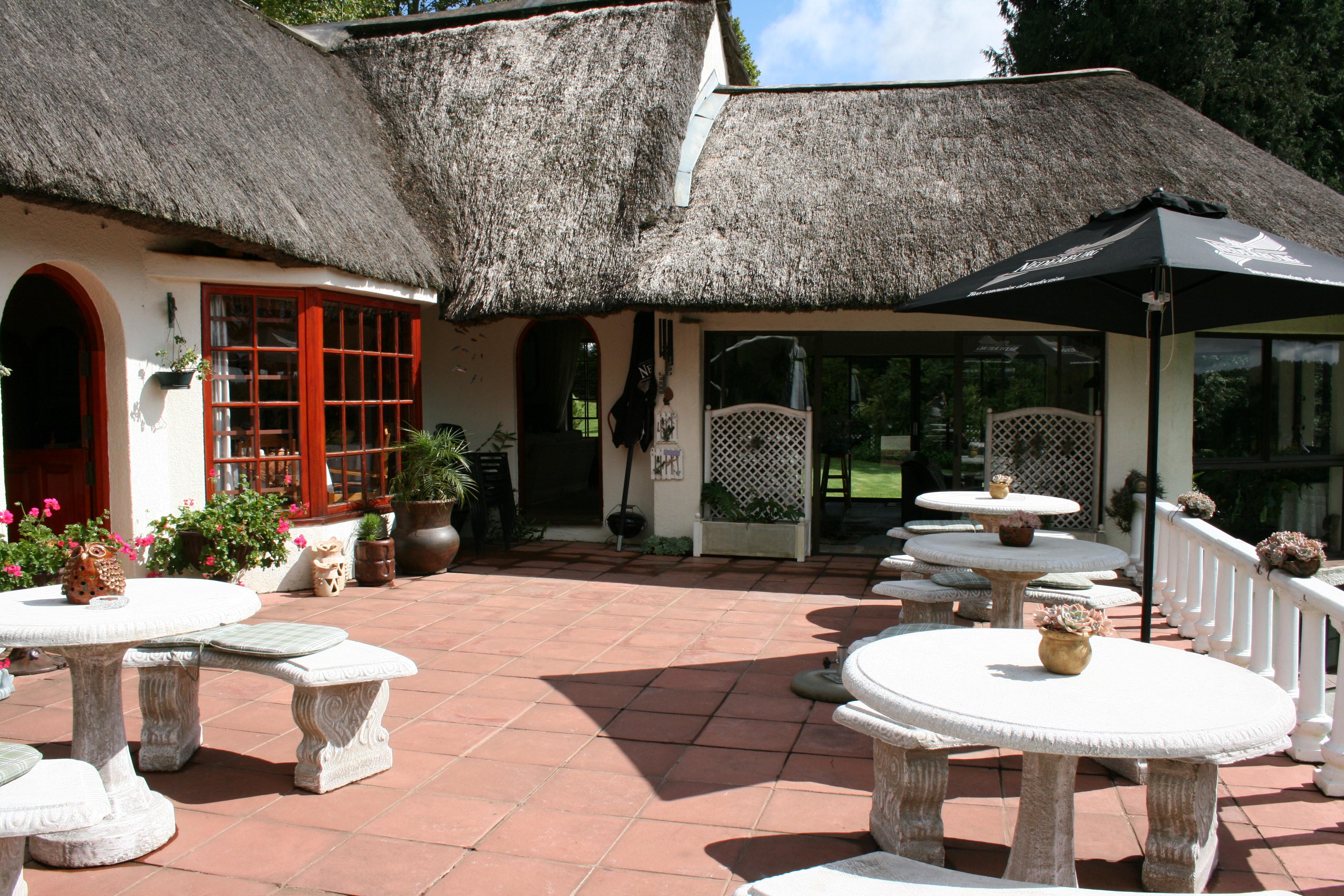 Thatchings Guest House and Conference Venue | Nottingham Road Accommodation