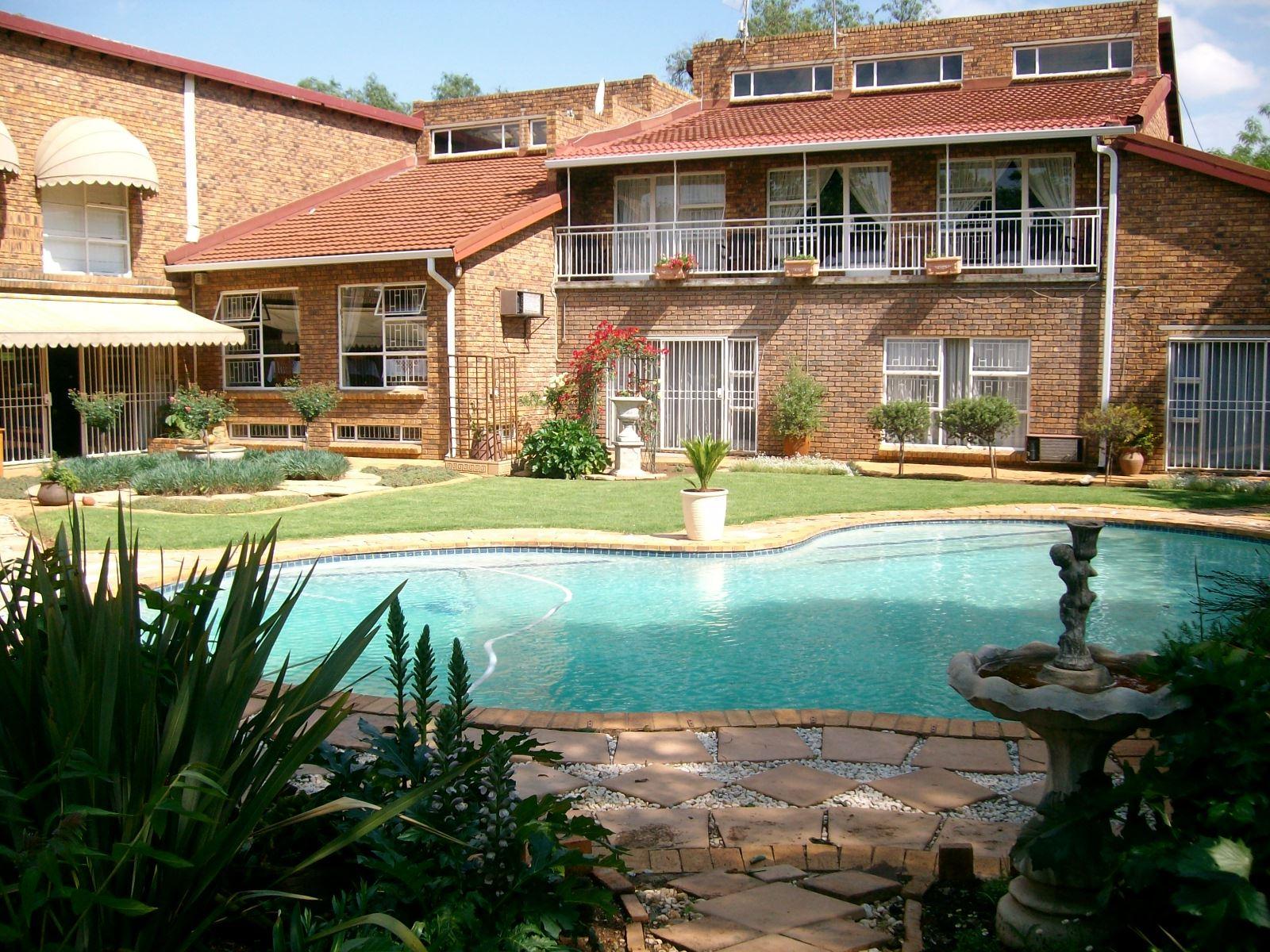 Arch Inn Guest House | Accommodation Springs