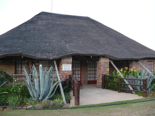 Indunduma Resort | Koppies Accommodation