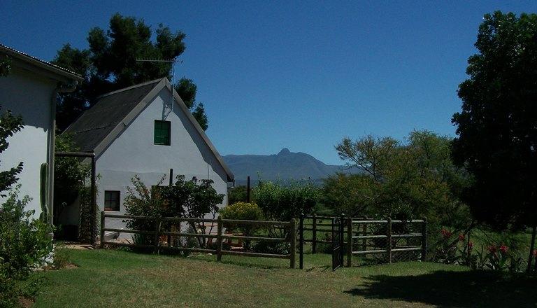 Heritage House Self Catering Cottages and Rooms | Self-catering Riversdale