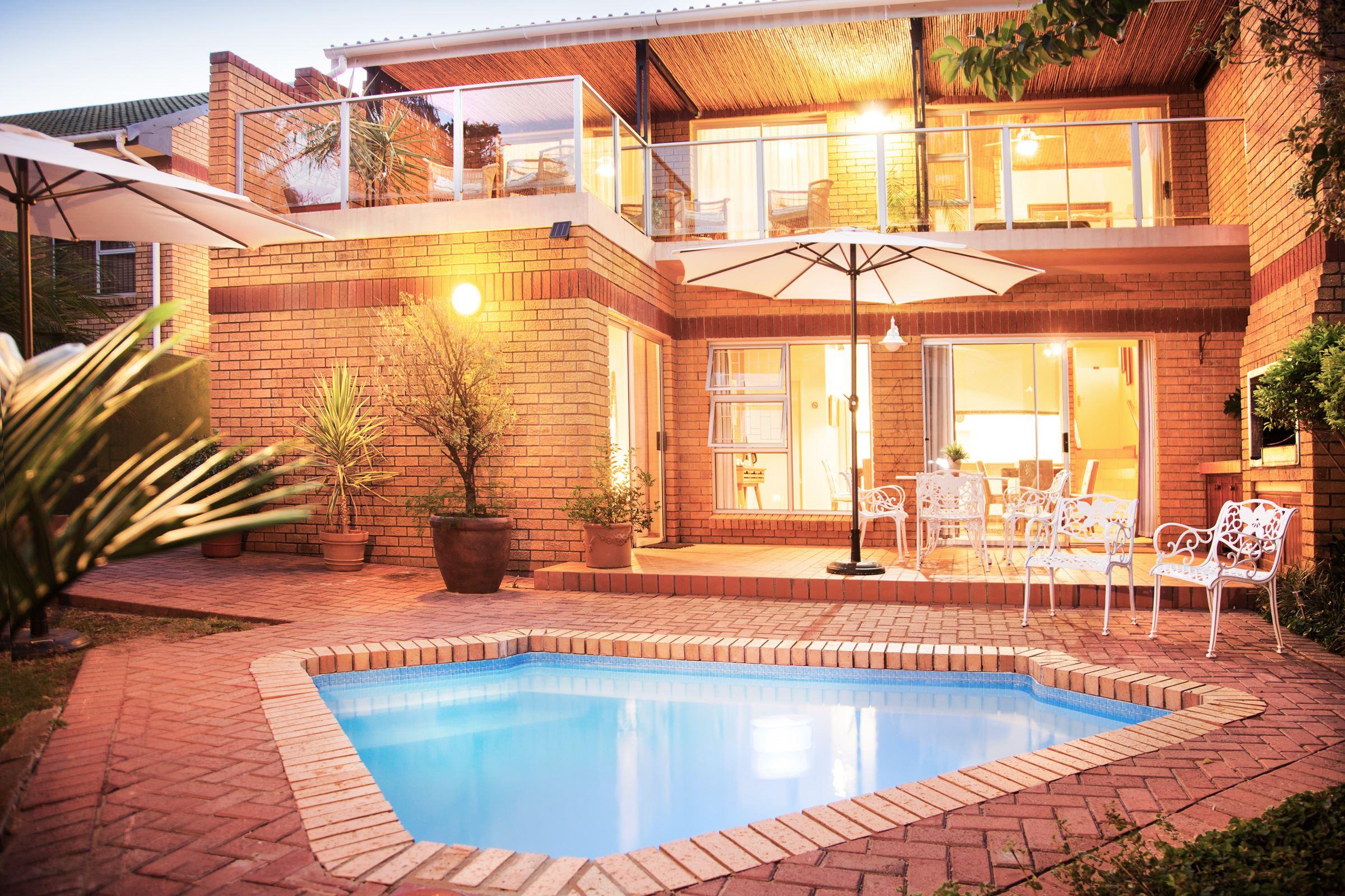 Feather Nest Guest House | Oudtshoorn Accommodation
