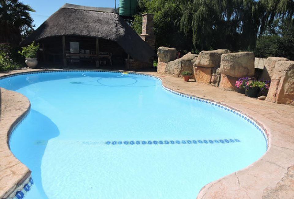 African Olive Country Estate | Self-catering Parys