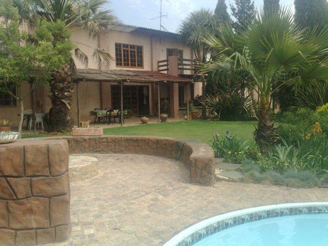 Monati Guest House & Tours