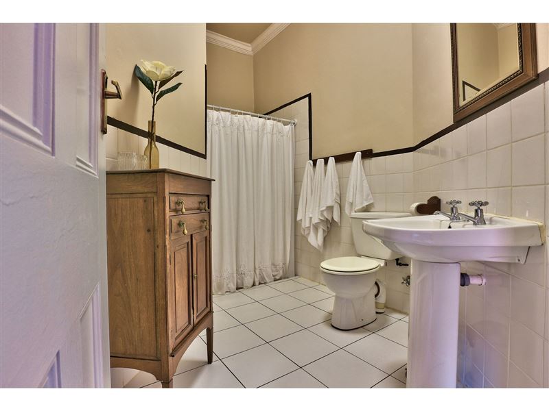 The Cape Colonial Guest House