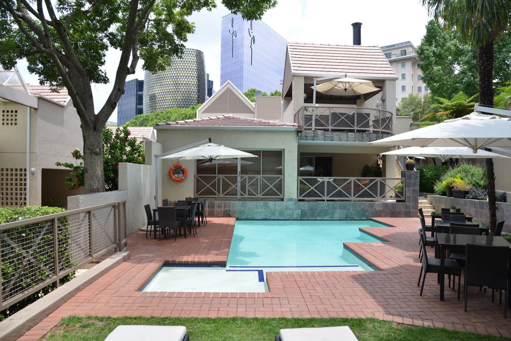 Courtyard Hotel Sandton | Sandown Accommodation