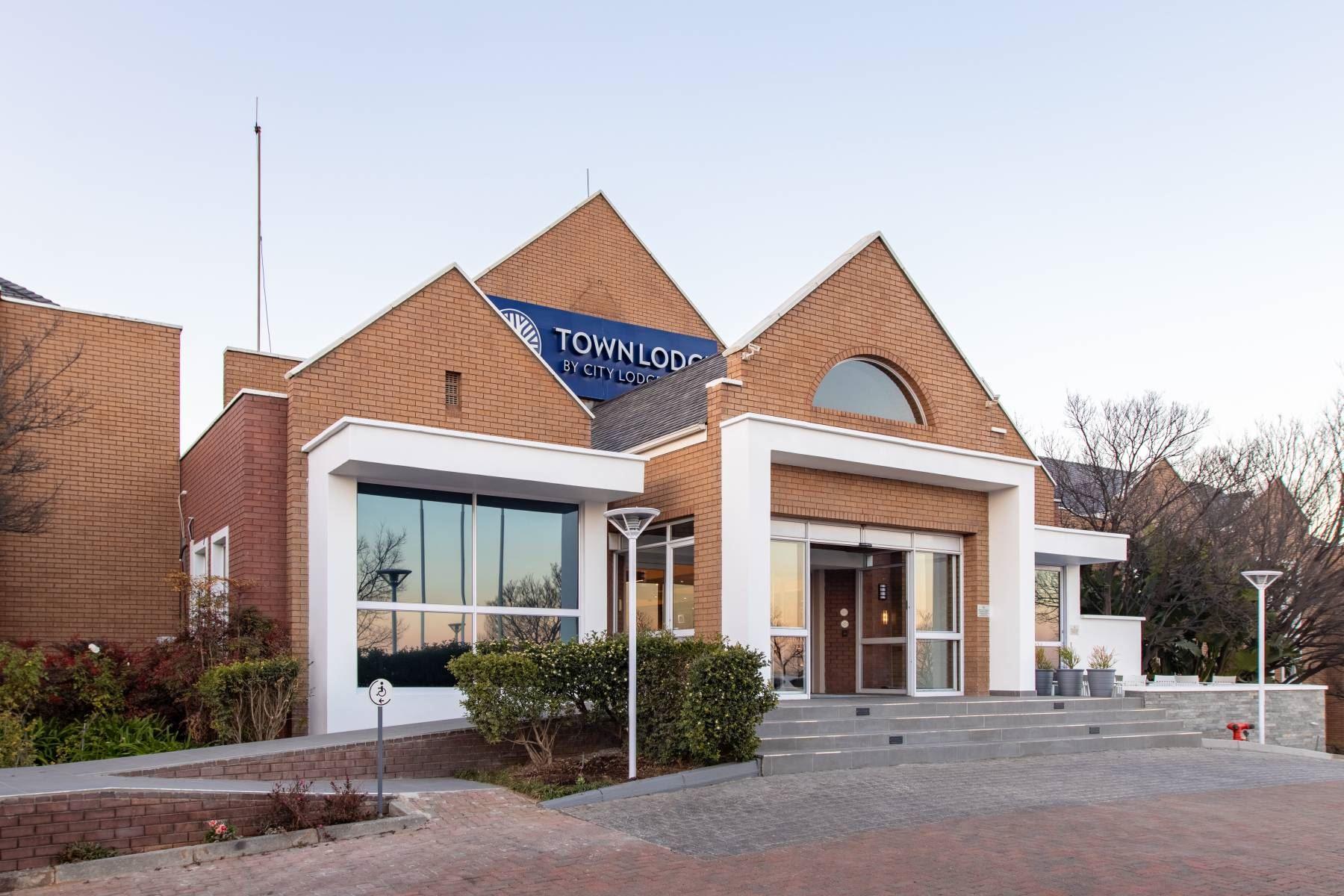 Town Lodge Johannesburg Airport, Herman Road | Accommodation Germiston