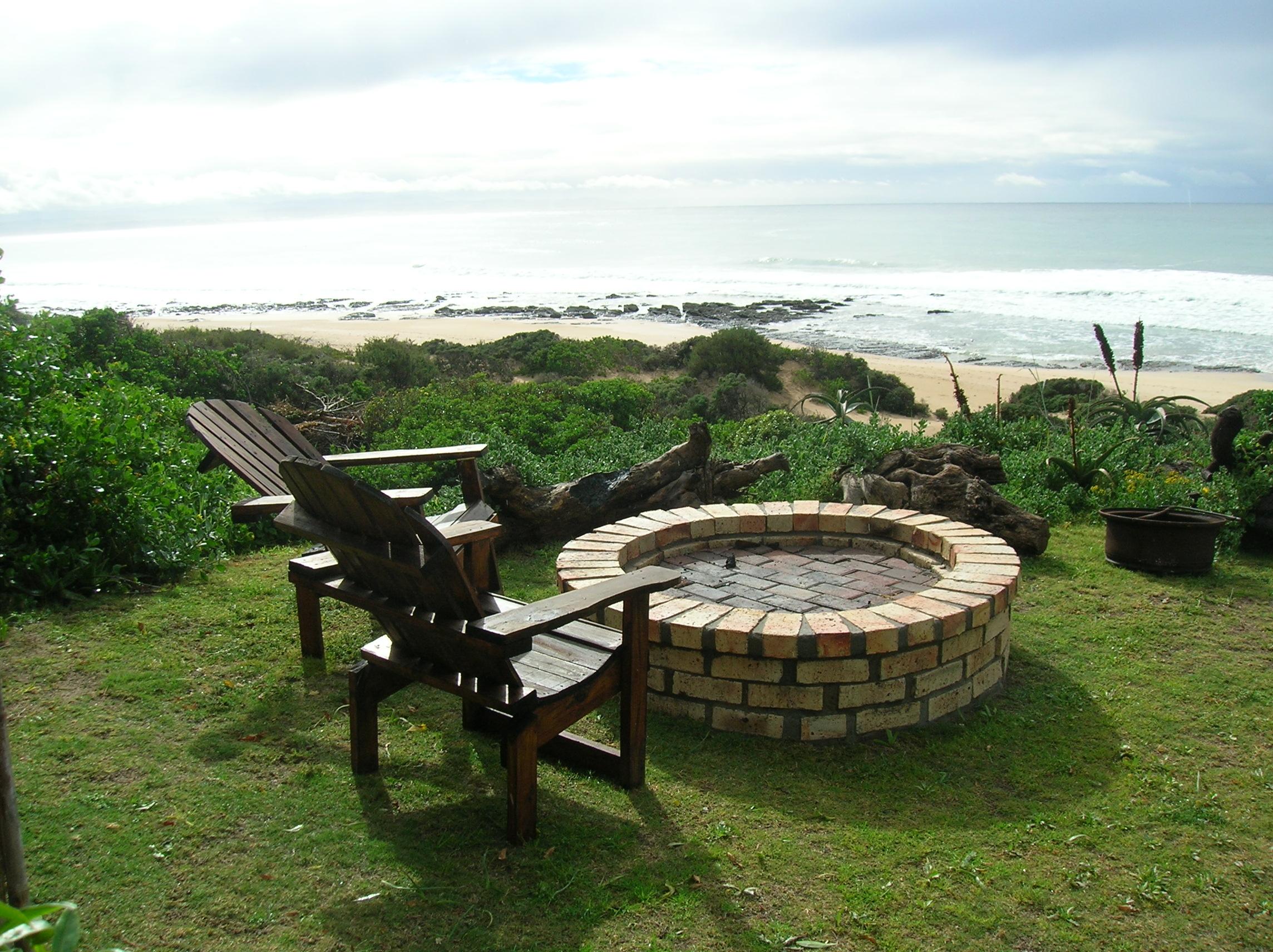 Seester Strandhuis | Central Jeffreys Bay Accommodation