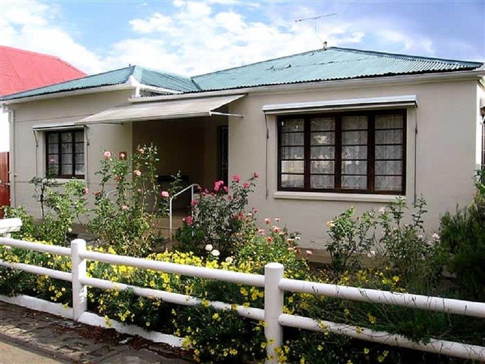Lynne's Place | Graaff-Reinet Self-catering
