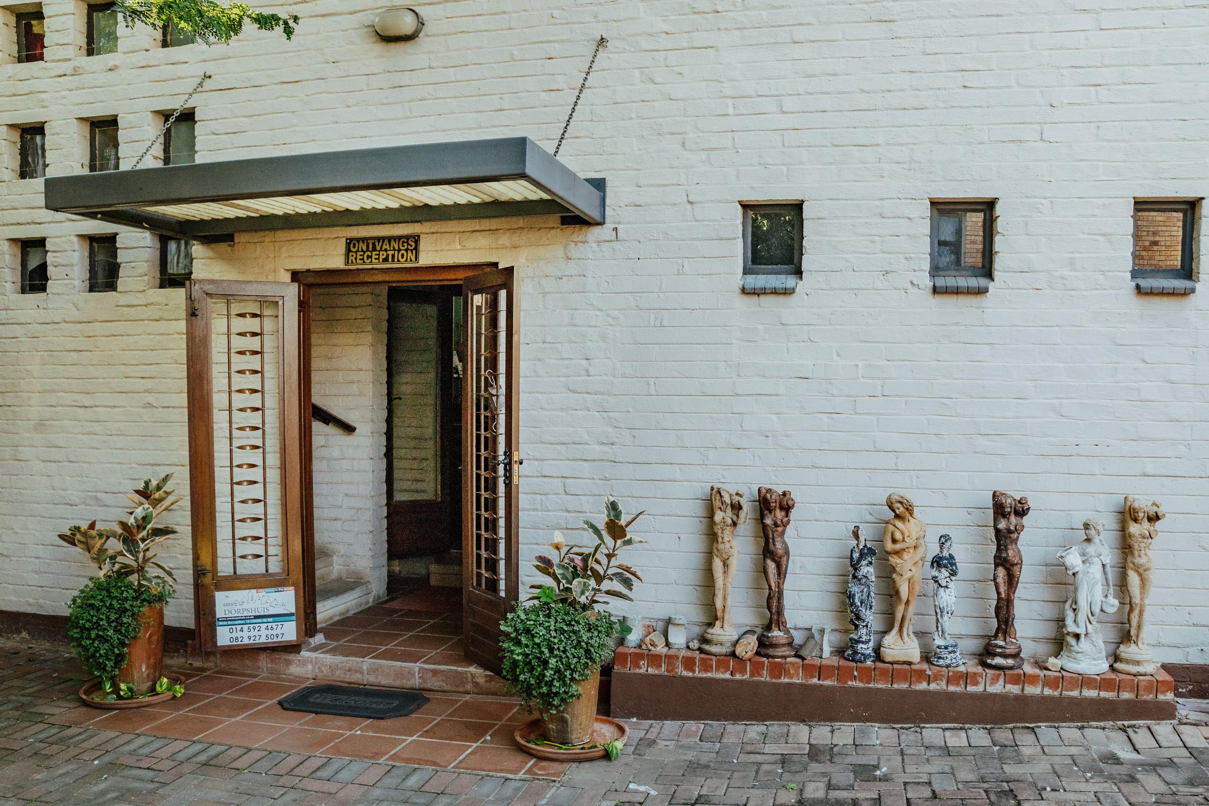 Ons Dorpshuis 5 | Rustenburg Self-catering