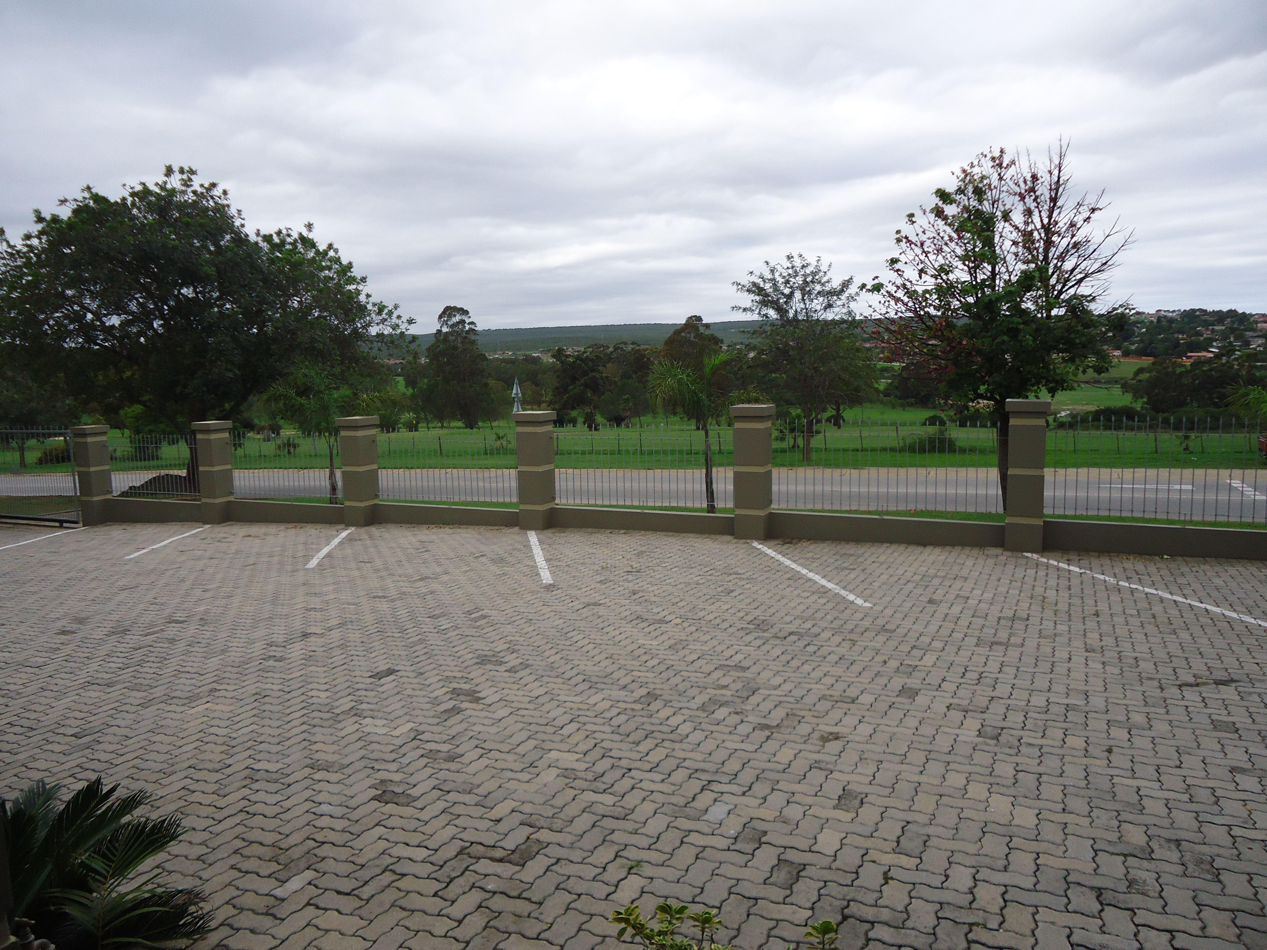 Fairways B&B | Uitenhage Accommodation