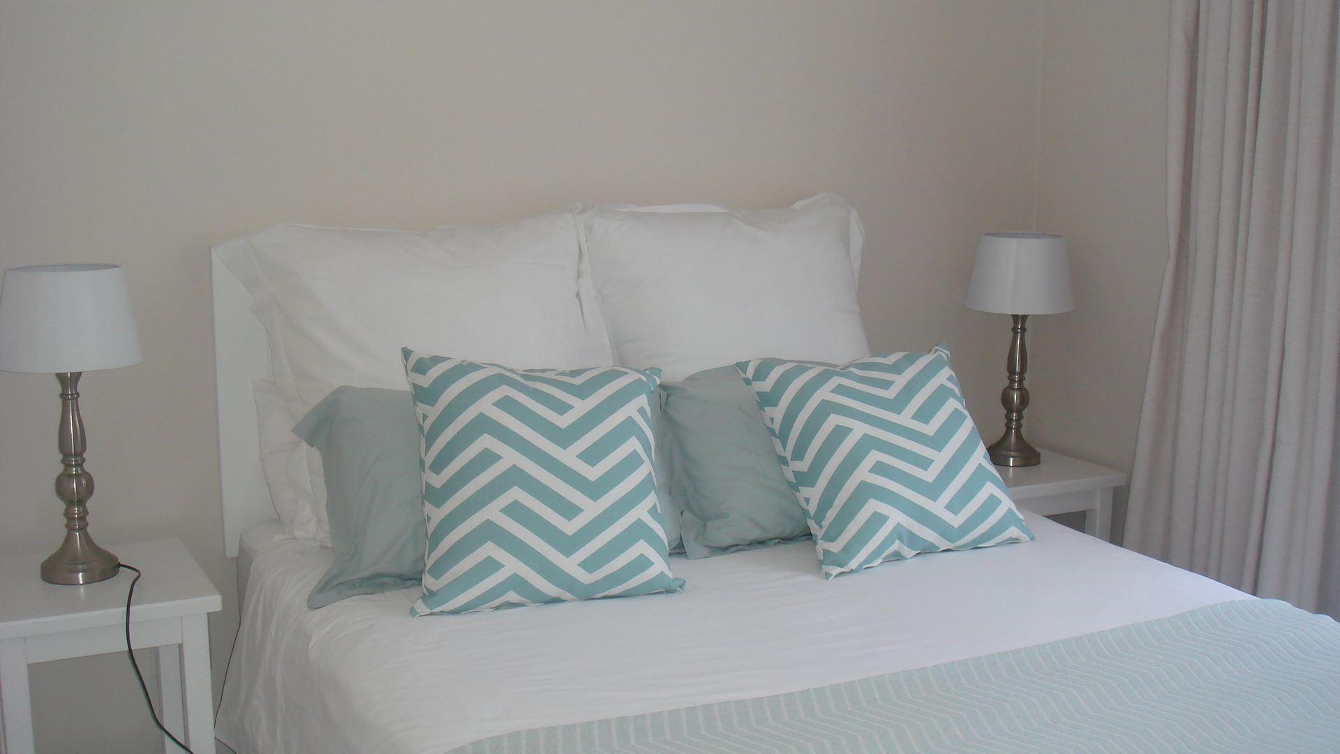 Loftwood Guest Cottage | Summerstrand Accommodation
