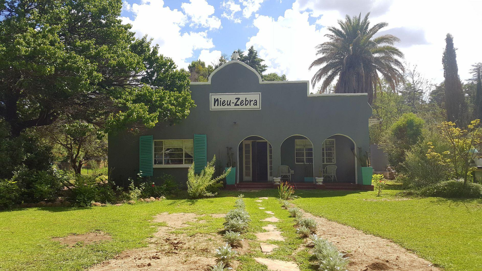 Nieu Zebra | Accommodation Nieu Bethesda