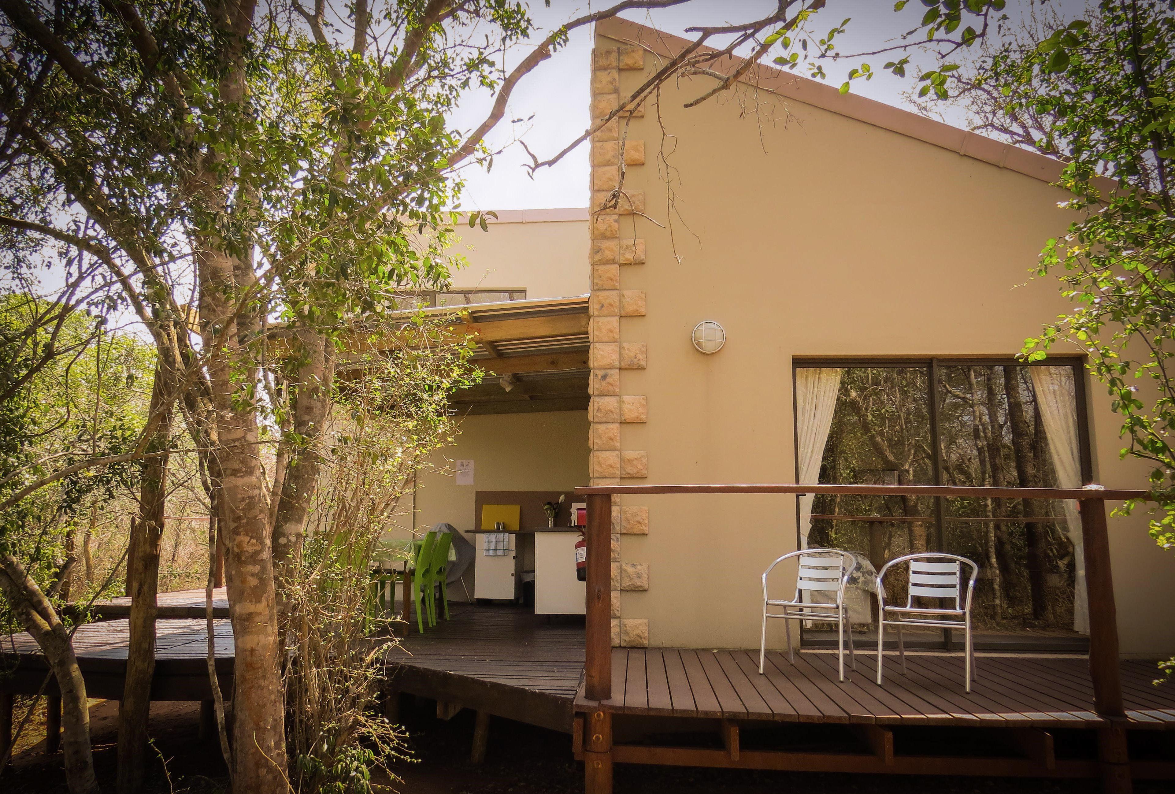 Umkhumbi Lodge | Hluhluwe Specials