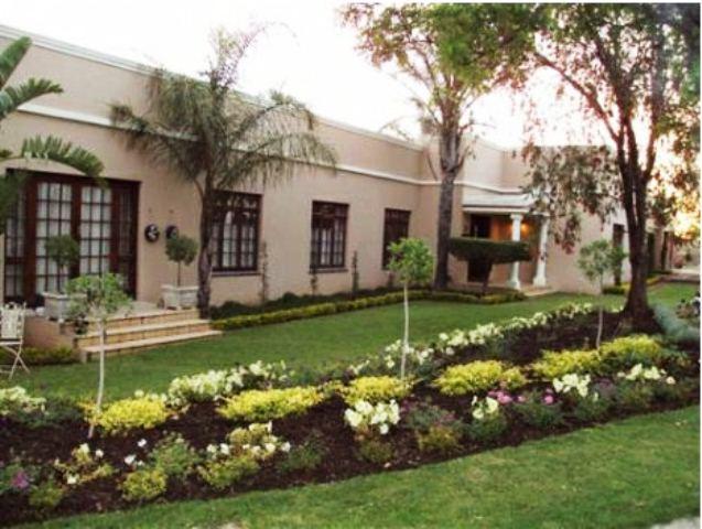 Palm Court Bed & Breakfast | Accommodation Somerset East