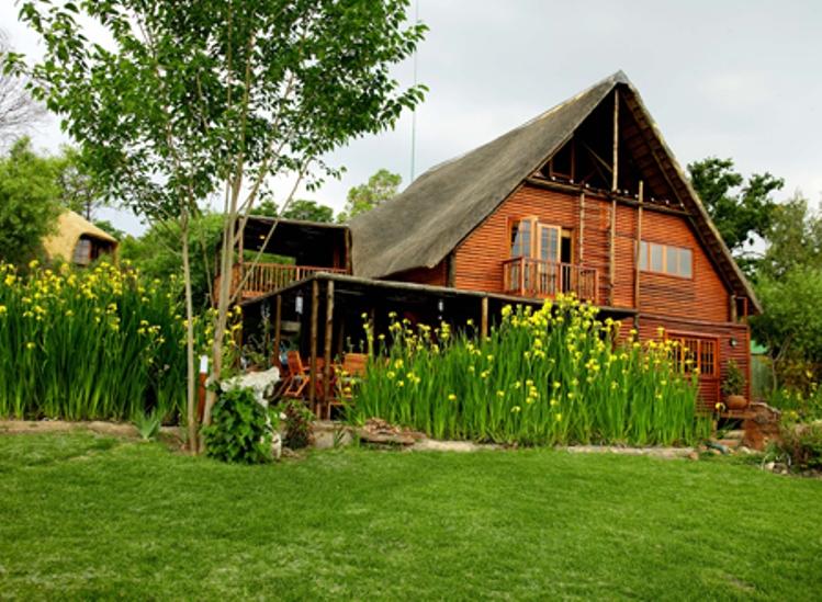 Thula Manzi Guest Lodge | Carlswald Self-catering