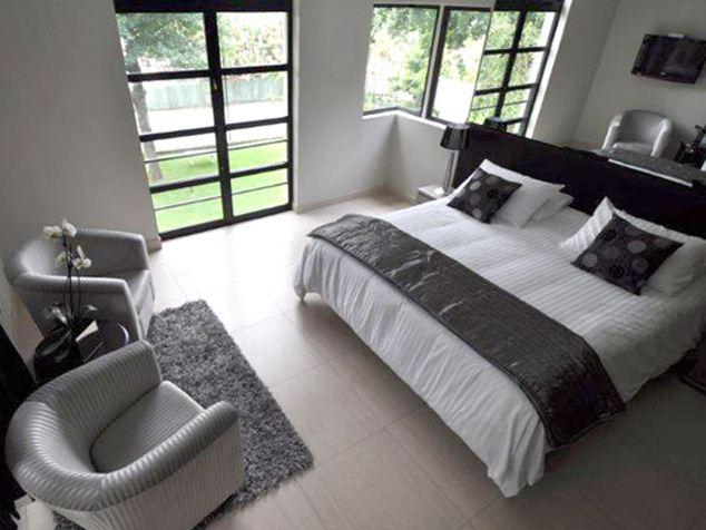 Blu Swan Guest House | Accommodation Bryanston