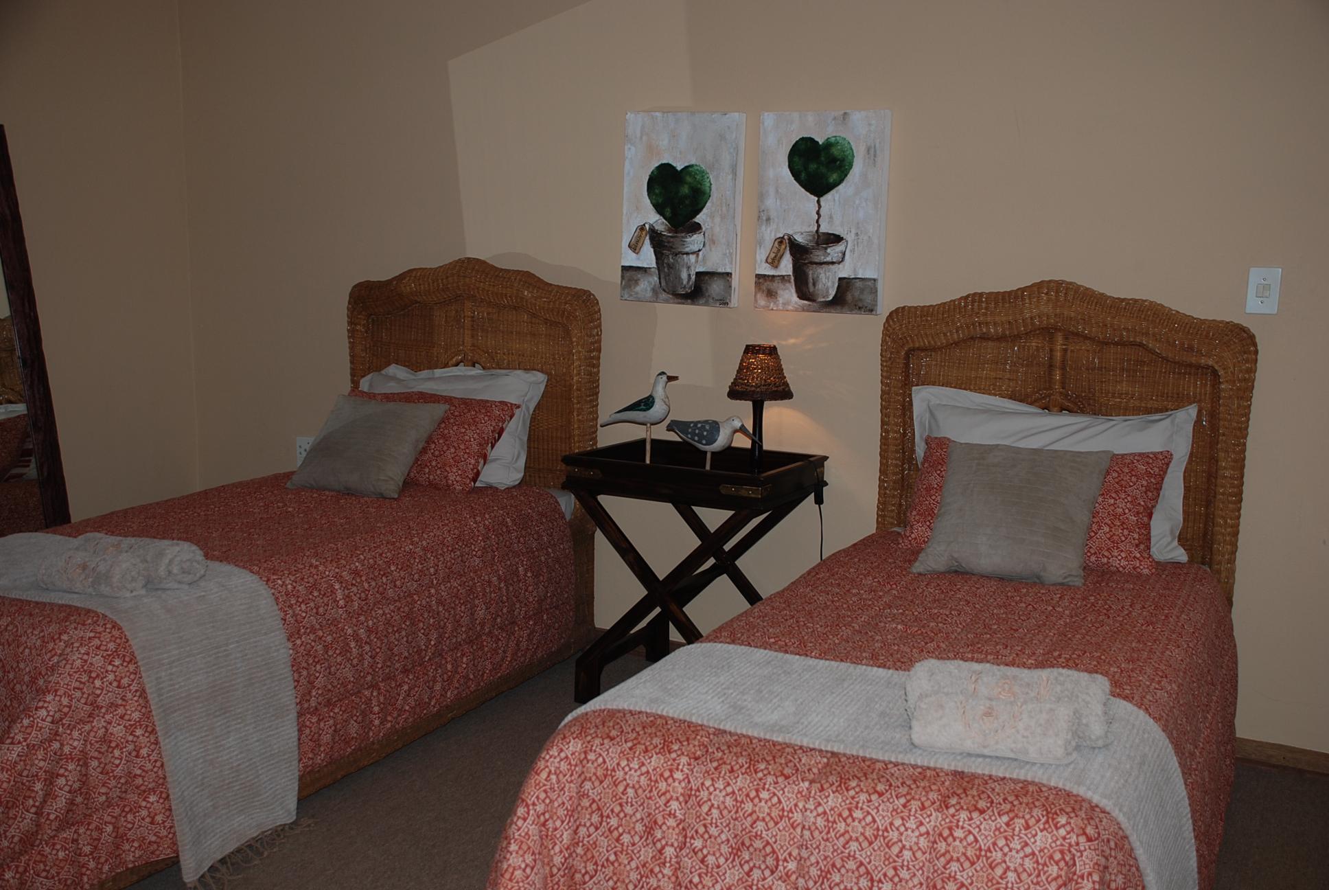 Feathers B&B | Accommodation Mooinooi