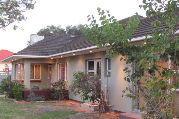 EaglesNest Bed and Breakfast Kuilsriver | Hotels Kuils River